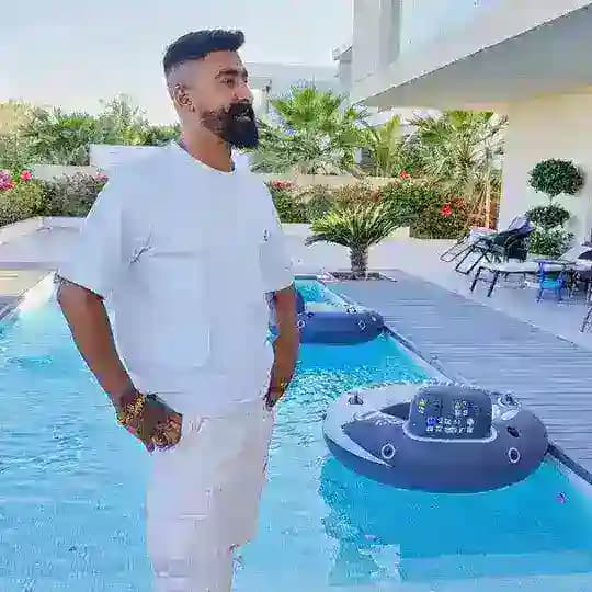 MALIK MUMBAI™ Profile
