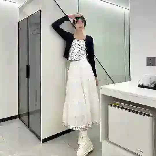 173 💕大长腿💕南山晴宝 Profile